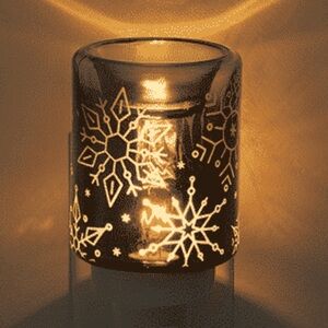 Scentsy Crystal Christmas night light wax warmer  NIB